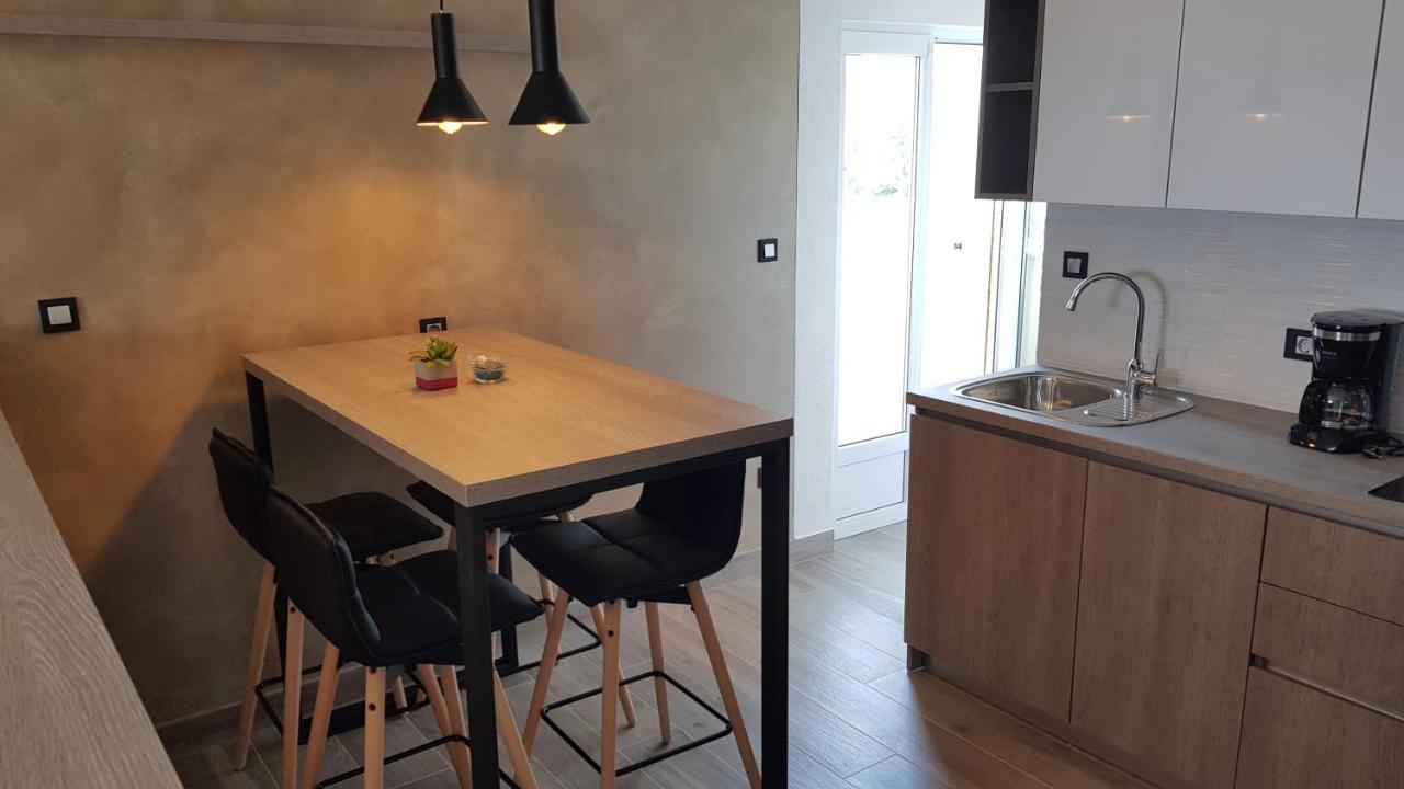 Premium Appartments Suha Punta Kampor エクステリア 写真